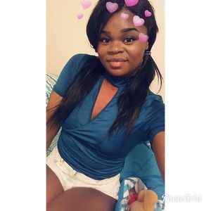 Meet your Posher, Dee